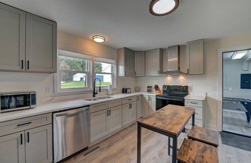 Central Bridge House | Newly remodeled country house