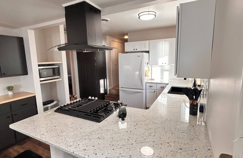 Baldwin House | NEWLY RENOVATED cottage ON Wolf Lake! Boating, SXS and more!