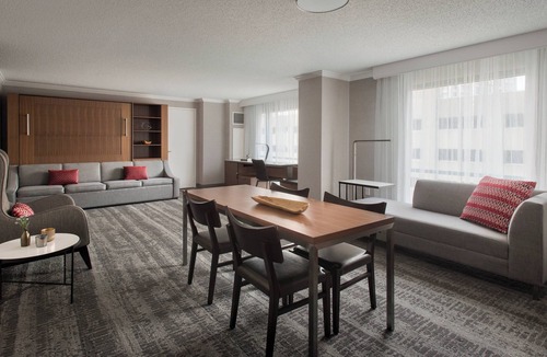 Downtown Hotel | Norfolk Waterside Marriott