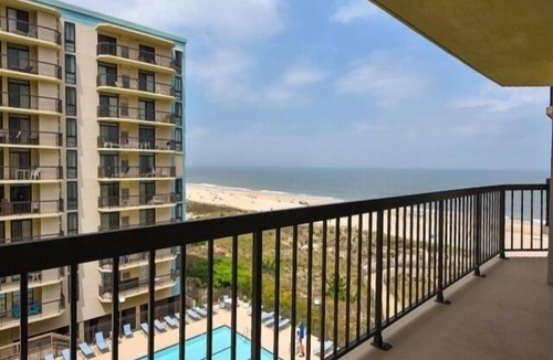 North Ocean City Condo | Ocean Front Building w/side views of Ocean and Beach, lifeguarded pool, Game Room, Gym, Tennis