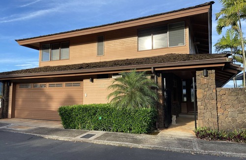 Lihue House | OCEANFRONT-HOME FULLY EQUIPPED-FOR FUN AND SLEEPS 10!