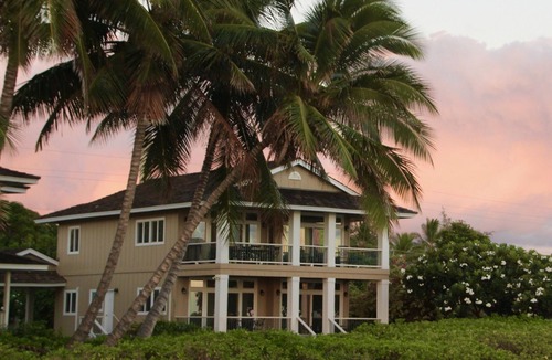 Kekaha House | Oceanfront 'Laguna Beach House' A/C .Amazing Sunsets.Beach - TVNCU #1074