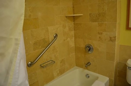Hanamaulu Hotel | Oceanfront Resort, Lagoon View Hotel Studio unit