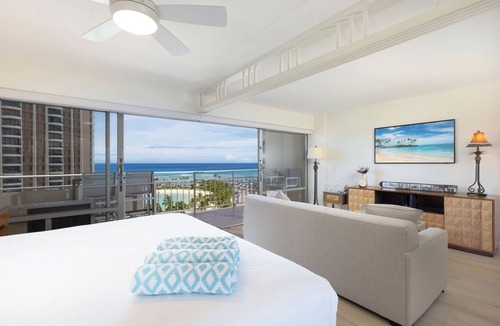 Waikiki Condo | Oceanfront Retreat at the Ilikai! Your island escape await!