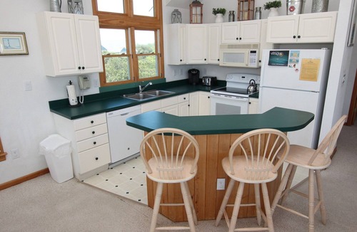 Pine Island House | Oceanside, Hot Tub, Community Amenities, 845 ft to Beach Access, PI6, Fan-ta-sea