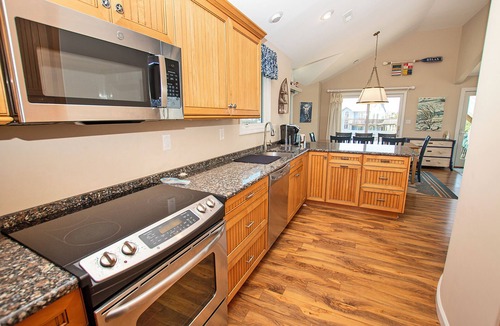 Carolina Dunes House | Oceanside, Private Pool, Hot Tub, Community Pool, CD7, Sandfiddler Lodge