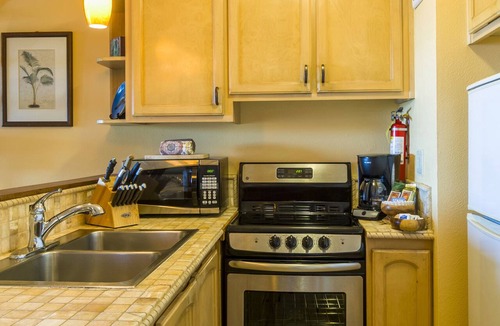 Hana Apartment | Oceanview Hana Kai Maui #202 - Lofted Studio, Panoramic View! 2 Queen Beds!