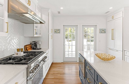 Bald Head Island House | "One Particular Harbor" 5 BR BHI Club 5 Porches New Rental 2026