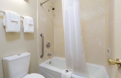Florida Central Atlantic Coast House | Orlando Vacation! 3 Convenient Units, Pool, Free Parking, Near SeaWorld Orlando