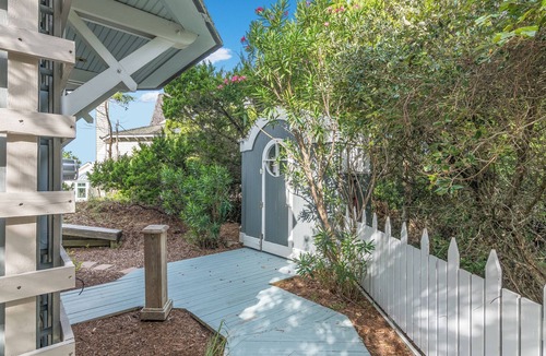 Bald Head Island House | Overlooking Bald Head Island Sunset on the Dunes of South Beach; large screened in porch