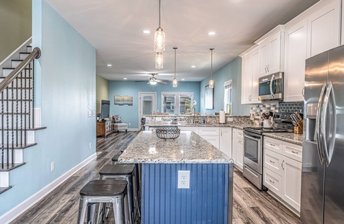 North Carolina Coast House | Park once, walk everywhere. Beach, restaurants, boardwalk & coffee. Easy living.