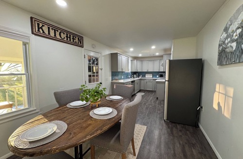 Braselton House | Peaceful and Charming Getaway 4-bedroom home in Braselton with WiFi, AC