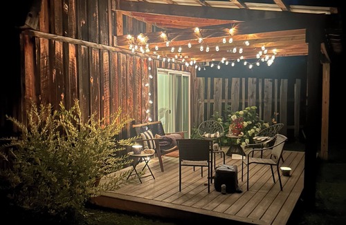Hector House | Peaceful and private renovated barn right off the winery and brewery trail