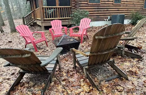 Saugatuck Cabin | Peaceful Cabin 5 mins to downtown Saugatuck w/Lake Access, Firepit & Grill