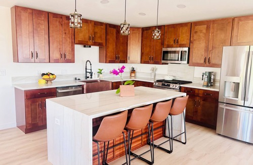 Ocean View House | Peaceful, stylish, modern Hawaiian getaway on one acre with views and stars!