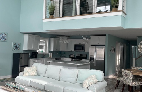 Montego Bay House | Peaceful Waterfront Family Retreat in North Ocean City