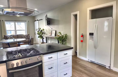 Sylvan Hills House | Peach City Pad-Duplex