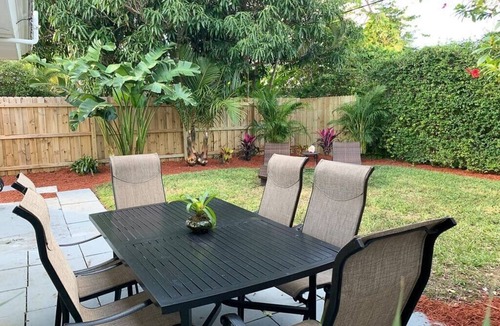 Singer Island House | Perfect Island Retreat! - Steps to beach- Hot Tub!