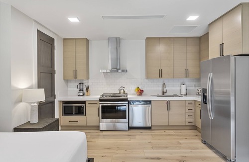 Empire Pass Condo | Perfect Ski-in/Ski-out Empire Residences with Private Deck by Deer Valley Resort