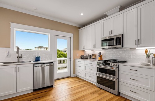 Bald Head Island House | Perfect views of South Beach and Sunsets on Bald Head Island! Recently renovated!
