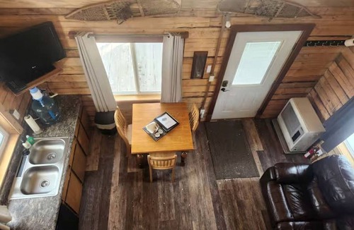 Nabesna Cabin | Pet Friendly Alaskan Cabin for Mountain Glamping in Wrangell St. Elias National Park and Preserve