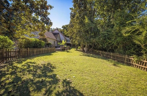 Wilmington Cottage | Pet Friendly Luxury Cottage near Wrightsville Beach w/Sauna, Backyard & EV Plug