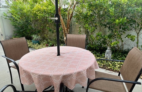 Epworth Acres House | Pet friendly with community pool!