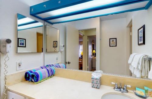 Wailua Apartment | Plantation Hale G14