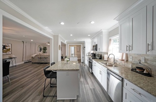 Stone Mountain House | Pool, Grill, Pet Friendly, Minutes to Stone Mountain Park and Atl Attractions