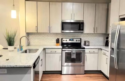 Loring Heights Apartment | Prime Location/10 min to Mercedes-Benz Stadium