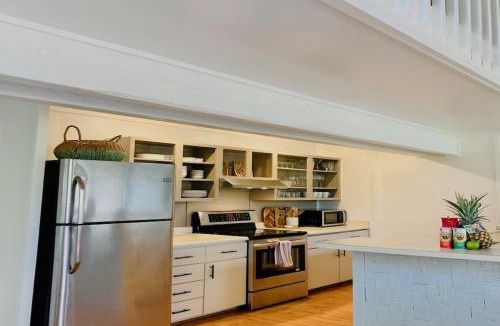 Princeville Apartment | Princeville Townhouse Apt - Views, Pool, Near Hanalei!