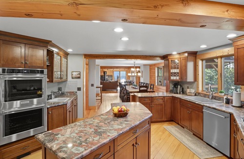 Naples House | Private Cabin Retreat | Sleeps 22 | Pond/Hot Tub