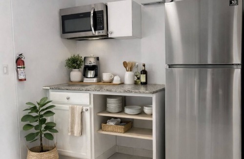 North Lauderdale Apartment | Private Cozy Studio Great Location Near Coral Springs, Sawgrass Mall & Beaches