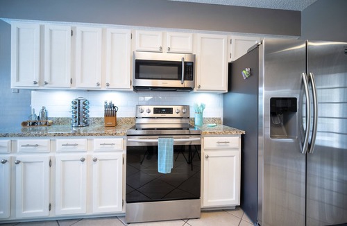 Mandarin House | Private Heated Pool Arcades Sleeps 10 Quiet Jacksonville Retreat