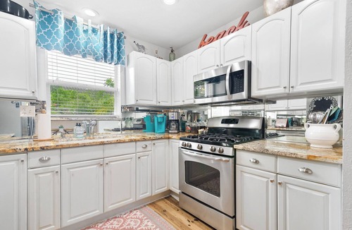 South Palm Park Neighborhood Association House | Private Heated Pool Oasis/Close to Beach & Downtown Lake Worth Beach!