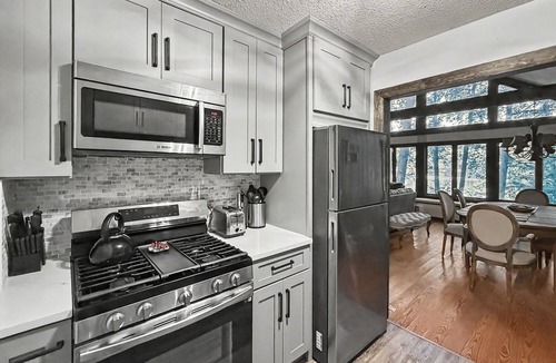 Chester Shores House | Private Lake Front Adirondack Retreat on Loon Lake-20 Min from Lake George, Gore