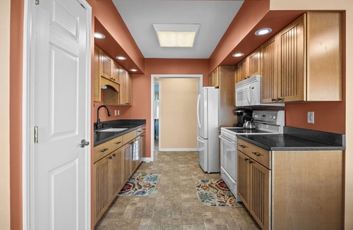 Town of Torrey House | Quack of Dawn - Charming, Pet Friendly, Seneca Lake Retreat!