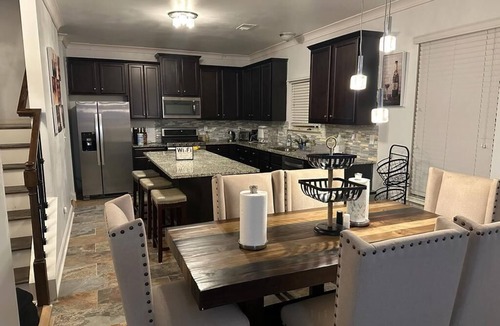 Lithia Springs House | Quaint 4-bedroom building with AC in Lithia Springs