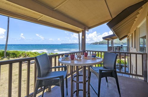 Wainiha Condo | Quaint Island Charm Right On the Beach! Secluded & Laidback Seaside Retreat