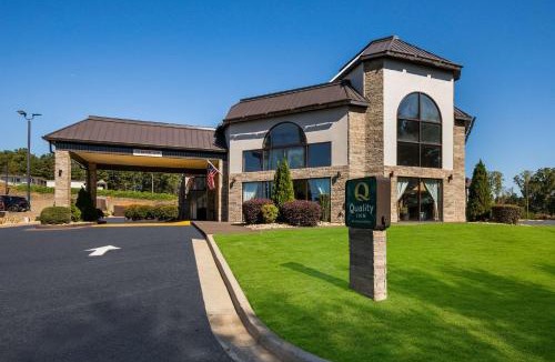 Commerce Hotel | Quality Inn Commerce at I-85