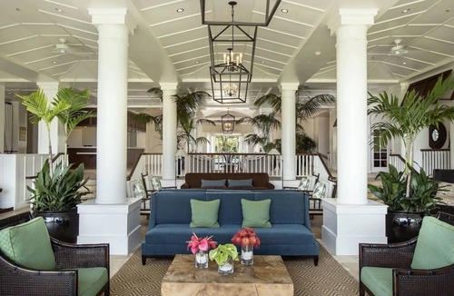 Hanamaulu Hotel | Recreational Vacation Trip! 3 Contemporary Rooms, Close to Wailua Falls!