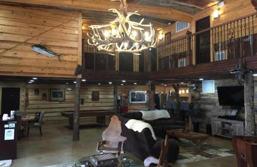 Statesboro House | Red Fern Plantation Lodge Room 4