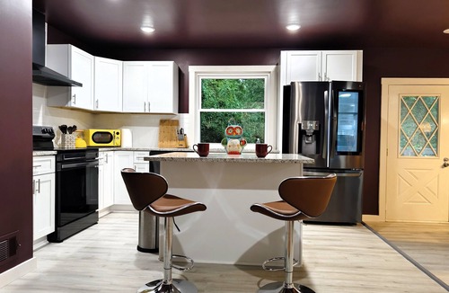 Lawrenceville House | Regal Ranch Retreat - Cozy 3br/2ba - Lawrenceville GA