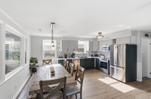 Colington Harbour House | Relax on the Sunset Sound-Hot Tub Soaks & Fire Pit Nights in Kill Devil Hills