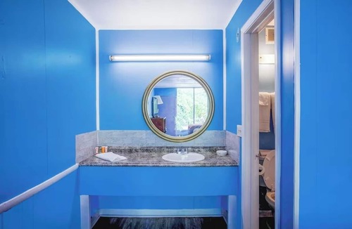 Kernersville Hotel | Relaxing & Affordable Stay Near Triad Attractions - Free Parking