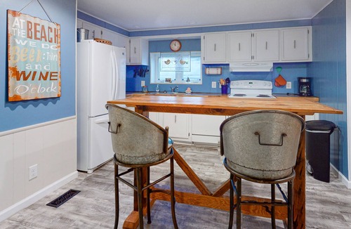Montego Bay House | Remodeled, Waterfront Home on a Bayside Canal w/ Sun Porch, WiFi & Laundry