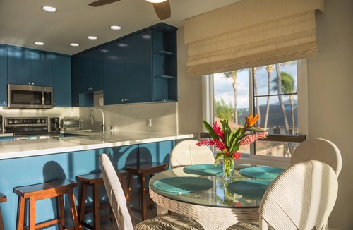 Kapaa Condo | *RENOVATED 07/20!* Corner Beachfront Penthouse in Kapa'a w/AC!