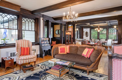 Asheville Bed & Breakfast | Reserve all of Oakland Cottage B&B 6 BR 6BA, 1.5 miles to downtown Asheville.