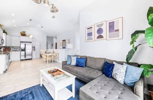 Lincolnville House | Riberia Riviera. A charming spacious 3/2 in heart of Old City