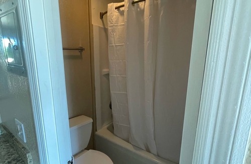 Boys Ranch Hotel | Royal Inn